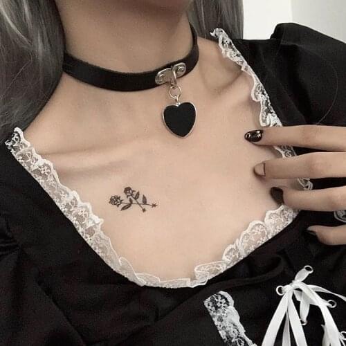 Gothic Leather Black Heart Charm Choker Necklace Women Vintage Collar Necklace Pendant Harajuku Dark Streetwear Punk Jewelry