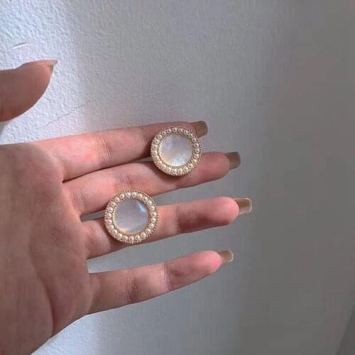 Korean New Fashion Round Shells Elegant Stud Earrings For Female Daily Simulated Pearl Simple Brincos Accessories