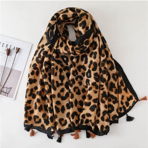 Woman Beach Scarf Luxury Brand Viscose Spring Big Scarf Hijab Natural Animal Leopard Print Scarf Hair Womens Scarfs Fashionable
