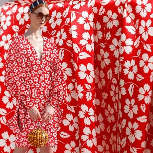 Red Raspberry 20momme Red Base White Flower Printed Satin Silk Fabric 100%Silk Materials Women Dress Sewing Cloth Freeshipping