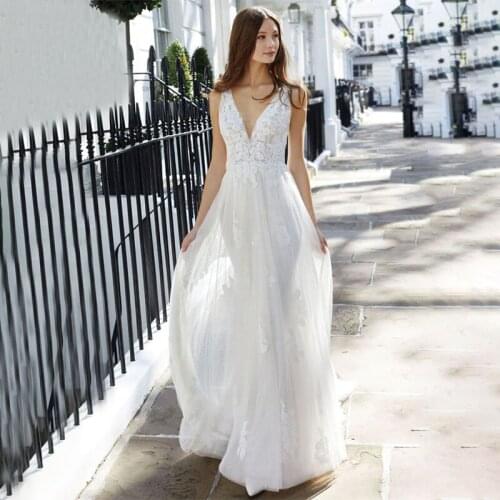 Sexy V-Neck Appliques backless Lace 2021 A-Line Tulle Wedding Gown Beach Simple Tulle Bridal Dress