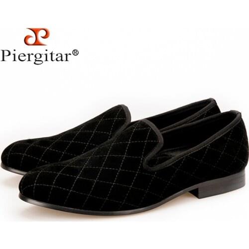 Handmade men black velvet shoes with stitching plaid pattern British style smoking slippers Party Wedding men loafers male flats
