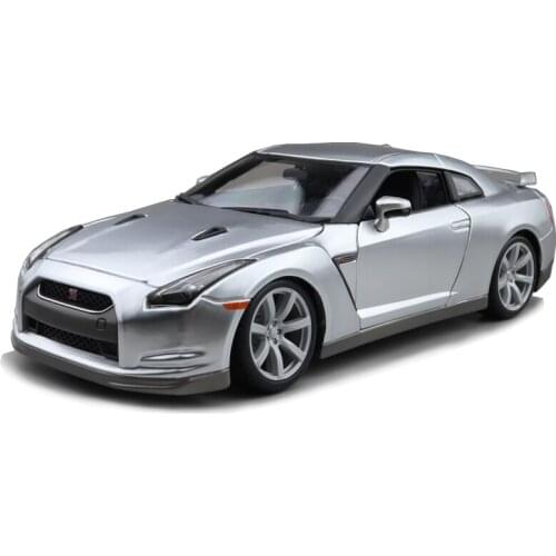 1/18 Nissan GT-R GT R 2009 Bburago 12079 Diecast Model Car Toys Boys Girls Gifts