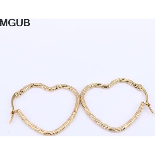 Stainless steel jewelry Hoop Earrings exquisite popular heart - shaped earrings women gift fashion LH193