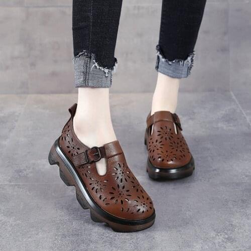 Summer New Retro Womens Shoes Leather Thick-soled Sandals Hole Womens Shoes Round Toe Waterproof Platform Hollow Single Shoes