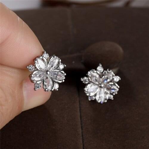 Dainty Female Bride Earrings Cute Flower Charm Crystal Earrings White Zircon Stone Small Stud Earrings For Women Wedding Jewelry