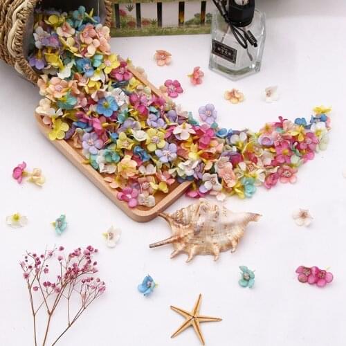 50Pcs Multicolor Daisy Flower Heads MiniSilk Artificial Flowers for Wreath Scrapbooking Wedding Decoration DIY Garland Headdress