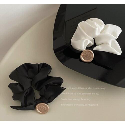 Korean version of ins black and white cold wind temperament retro handmade bow large intestine hair ring hair rope headdress