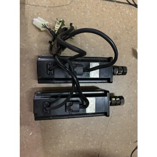 SGMAH-08AAA41 servo motor , used in good condition . 80% appearance new , good working , free shipping