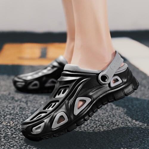 2020 summer new mens shoes sandals hole shoes rubber male EVA garden shoes outdoor swimming shoes hollow breathable beach shoes
