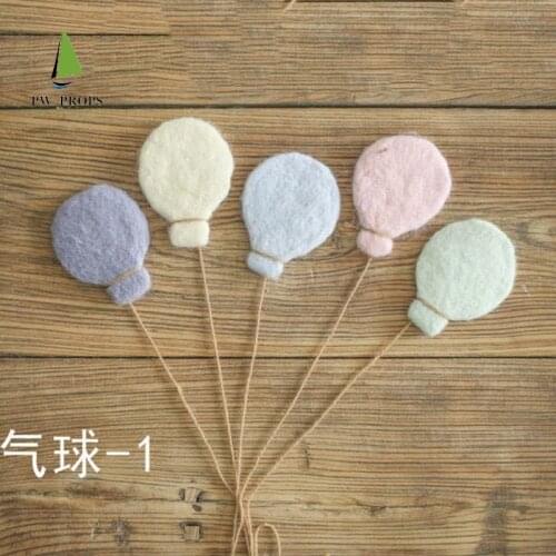 Handmade Wool Felt Balloon Props Newborn Posing Moon and Stars Set Photography Props Mini Christmas Accessories