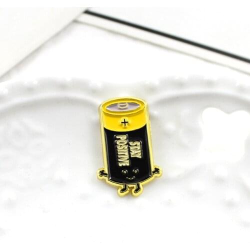 Cartoon Creative Fun Battery Yellow Man Enamel Brooch Geometric Alloy Badge Denim Shirt Bag Pin Accessories Jewelry Gift For Kid
