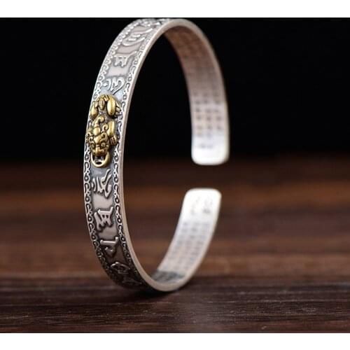 Dibeillia Bracelets With Charms