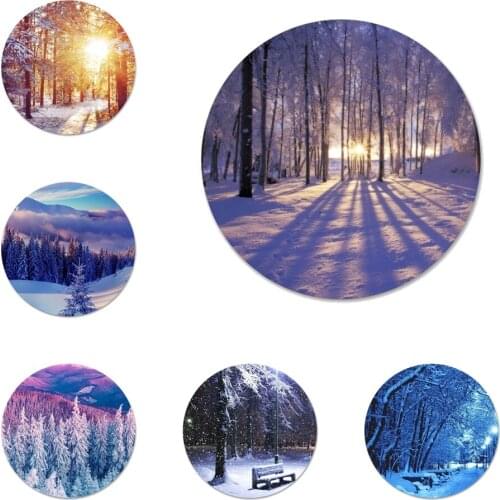 Beautiful snow scene Icons Pins Badge Decoration Brooches Metal Badges For Clothes Backpack Decoration
