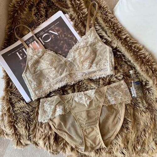 Sexy lace underwear and panty big breasts womens no steel ring bralette ultra-thin breathable big cup bra set lingerie briefs