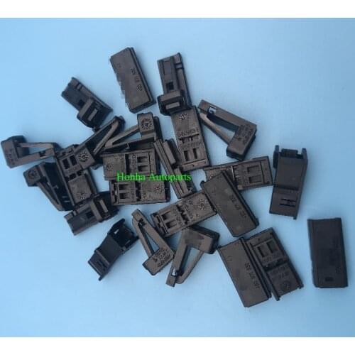 10pcs 2 Pin/Way Female Car Door Lamp Connector License Plate LED lights Plug 4B0 971 832