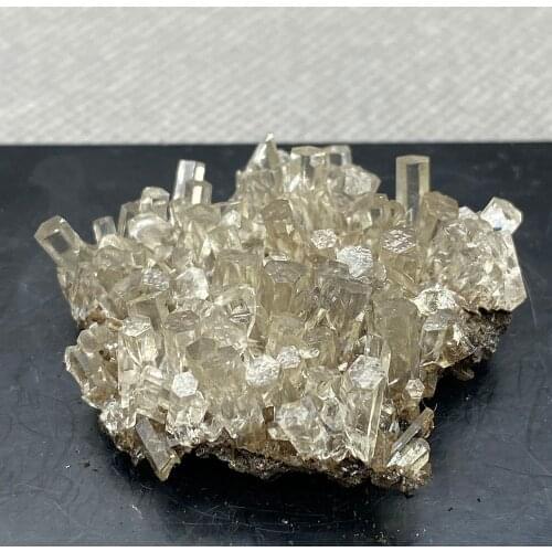 Natural transparent columnar calcite is rare and extinct in China