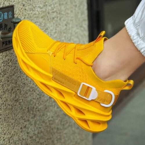 2020 Male Air Mesh Summer Spring shoes for men Sneakers Super light trainers men Walking Cushion mens Shoes zapatillas hombre