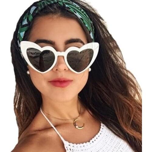 Classic Love Heart Ladies Cat Eye Sunglasses New Brand Designer Sun Glasses Ladies Luxury Retro Love Lovely Sunglass Shades