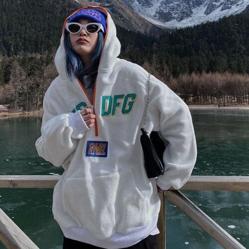 2021 American retro sweater womens trendy ins spring and autumn hooded loose and thin white plush long-sleeved top coat