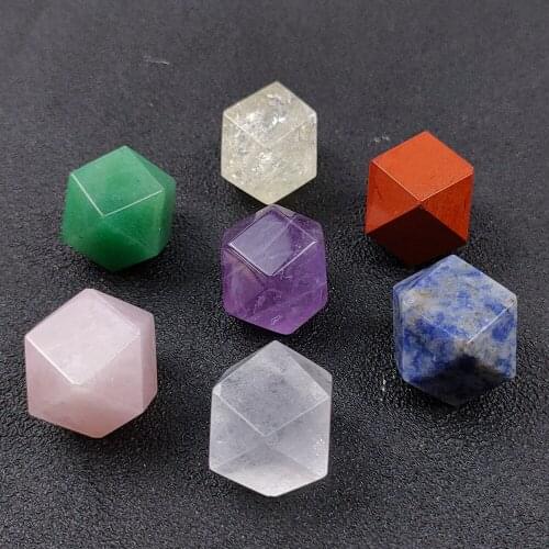 7 Colors 18mm Beads Fashion 7chakra Natural Stone Polyhedron Section Seven Chakra Polygonal Healing Spirit Stone Symbol