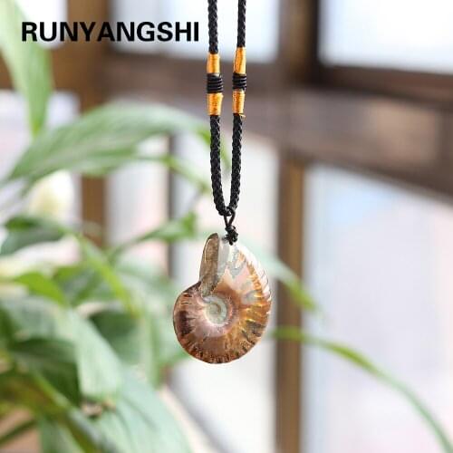 Spotted Conch Fossil pendant Snail Lucky Snail Ornaments Natural Iridescent Facet Specimen Fossil Madagascar Necklace