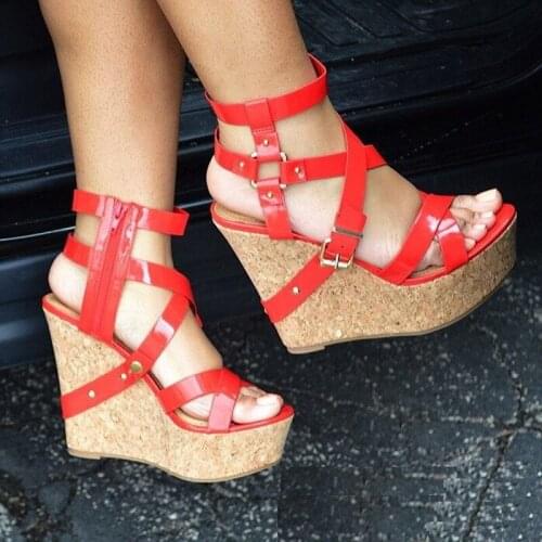 Ladies Platform Super Wedge Heels Sandals Womens Rivets Fasten Patent Leather Strappy Peep Toe Mujer Gladiator Beach Sandalias