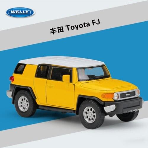 WELLY 1: 36 Toyota FJ Simulation Diecast Alloy Off-road Vehicle Model Pull Back Cars Collection Souvenir Ornaments Display Gift