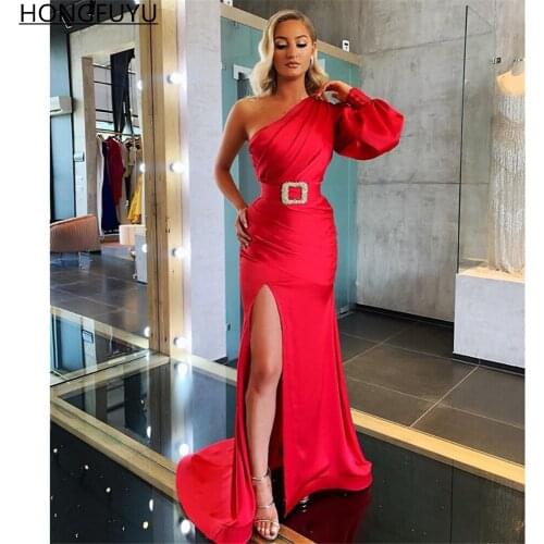 HONGFUYU Satin Red One Shoulder Prom Dresses robes de soirée Side Slit Pleats Long Sleeve Women Formal Evening Gowns Sweep Train