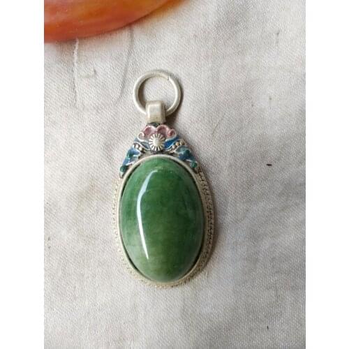 Exquisite Chinese Tibetan Silver Inlaid with Imitation Green Jade Amulet Necklace Pendant