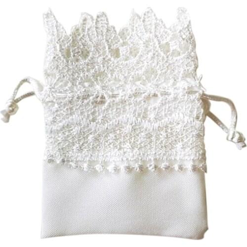 20Pcs Christmas Packaging Lace Jewelry Gift Bag Candy Dargee Drawstring Bag for Home Holiday Party DIY Decoration