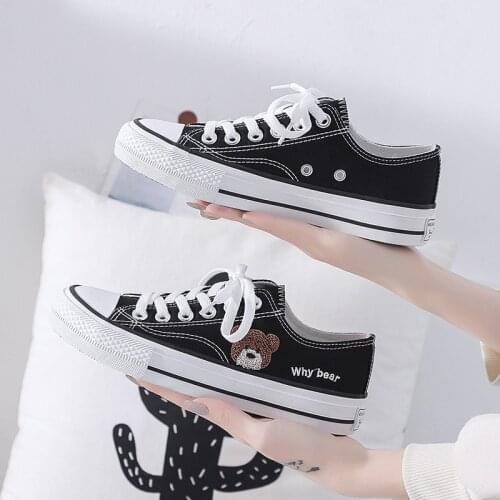 2021 Spring Women Canvas Shoes Flat Bottom Girls Student Sneakers Casual Cute Bear Shoes Cartoon Gumshoes