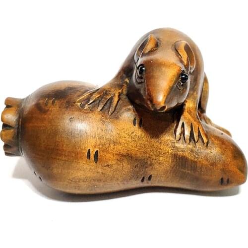 Y6940 - 2" Hand Carved Boxwood Netsuke Pendant Bead: Mouse