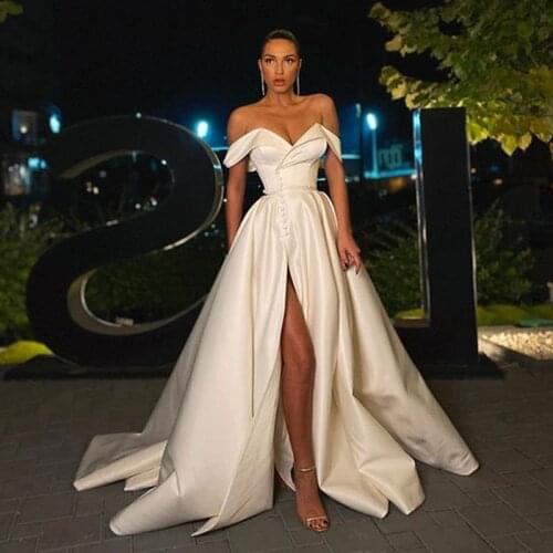 Off Shoulder Princess Wedding Dresses A Line Lace Wedding Bride Dresses Long Train Side Split Lace Up Back Wedding Gowns