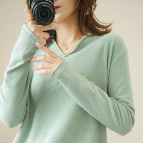 Autumn and winter new small hat pullover sweater ladies cashmere sweater loose long sleeve ladies sweater bottoming shirt