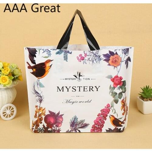 50Pcs/Lot Christmas Gift Bags Plastic Boutique Pouches Shopping Gift Package Bag Christmas Supplies Flowers Birds Clothes Handle