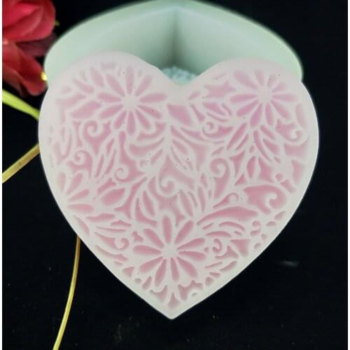 PRZY HC0175 Heart Shaped Daisy Pattern Carving Soap Silicone Soap Molds DIY Handmade Soap Making Clay Molds Moulds Aroma Resin