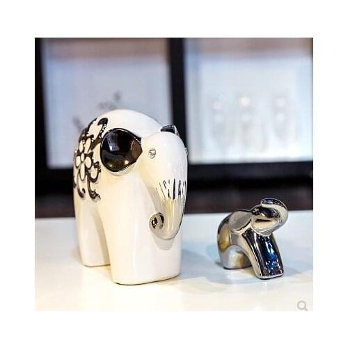 White ceramic elephant crafts, wedding gifts, European creative home desktop decorations