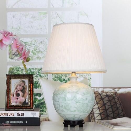 Jingdezhen Vintage style porcelain ceramic desk table lamps for bedside chinese Porcelain table lamp modern