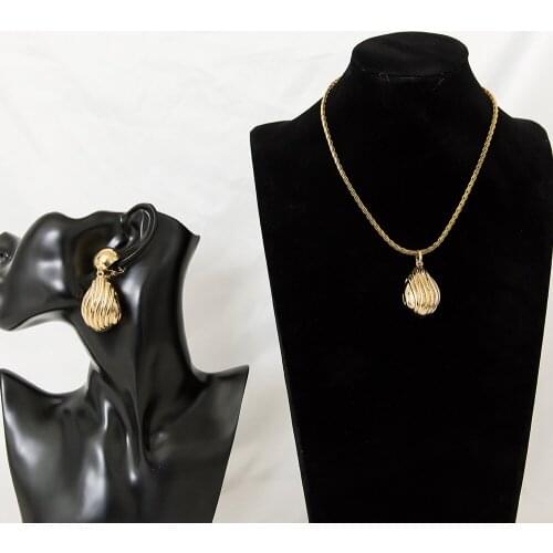 Hot Sale Necklace And Earrings Set For Woman Big And Light Gold Color Wedding Gift For Lady Fashion Jewelry Nigeria Jewelry