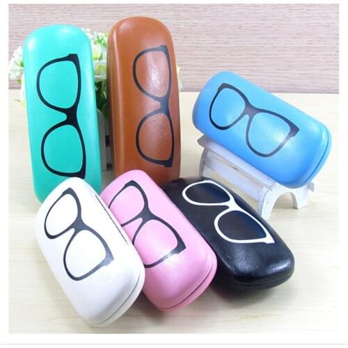 LIUSVENTINA Portable Hot Sale Cute Black Glasses Pattern Frame Glasses Box Sunglasses Case Gift for Girls and Friends