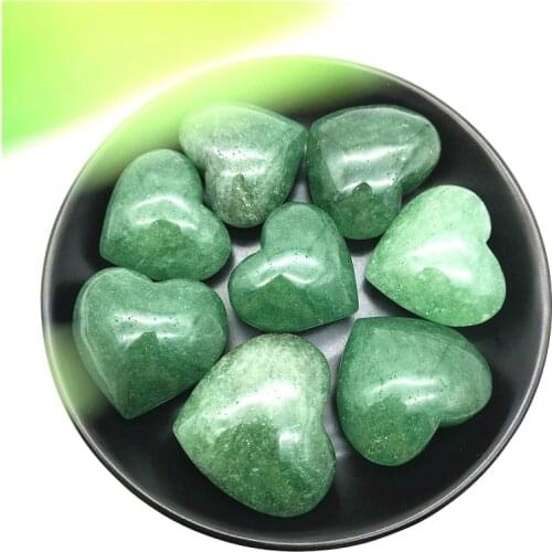 1 Piece Natural Green Strawberry Crystal Heart Shaped Crystal Polished Stones Healing Decor Gifts Natural Stones and Minerals