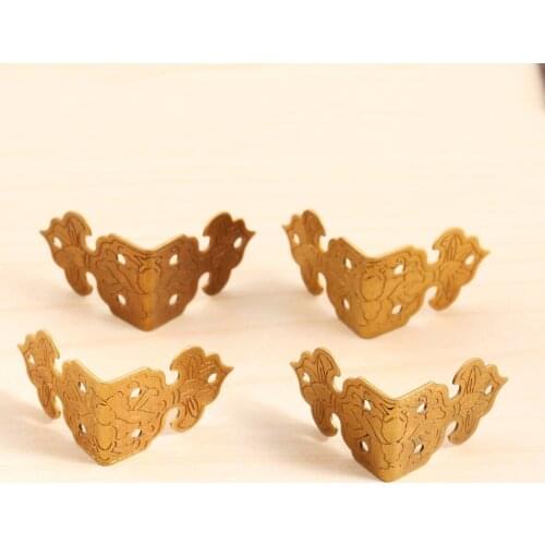 4Pcs 25x25mm Antique Brass Wood Box Feet Leg Corner Brackets Protector Hardware Metal Crafts Decor Bracket for Cabinet Trunk