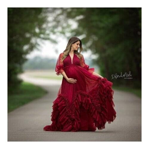 Charming Dark Red Tulle Pregnancy Dressing Gowns Half Sleeves Puffy Plus Size Deep V Neck Ruffles Women Pregnancy Dresses