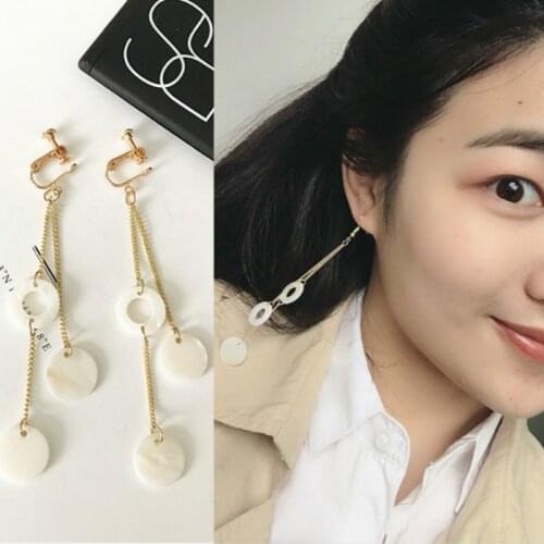 Hot New Fashion Version Of Exaggerated Earrings Natural Shells Long Earrings Femininity Tassel Round Hollow Earrings Gift