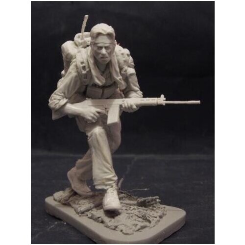 New Unassembled 1/16 120mm man with 2 heads officer WITH BASE Resin Kit DIY Toys Unpainted resin model