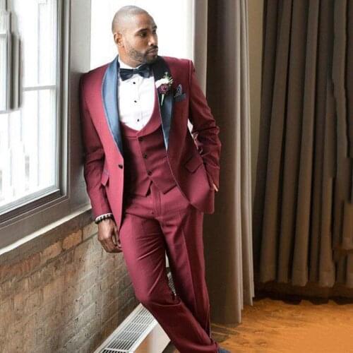 Classy Burgundy Wedding Mens Suits Slim Fit Three Pieces Bridegroom Tuxedos For Men Cheap Formal Business Jackets With Bow Tie