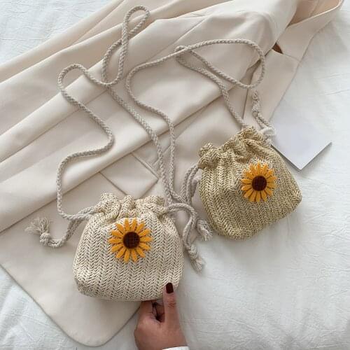 Fashion Women Summer Lace Mesh Woven Flower Crossbody Shoulder Messenger Bag Ladies Love Heart Shape Handbags