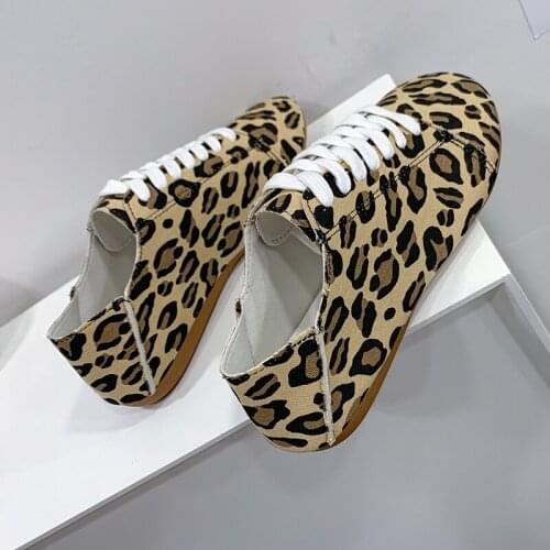 Womens Flat Sneakers Females Leopard Pattern Lace Up Chunky Moccasins Ladies Outdoor Breathable Comfortable Sports Canvas Shoes