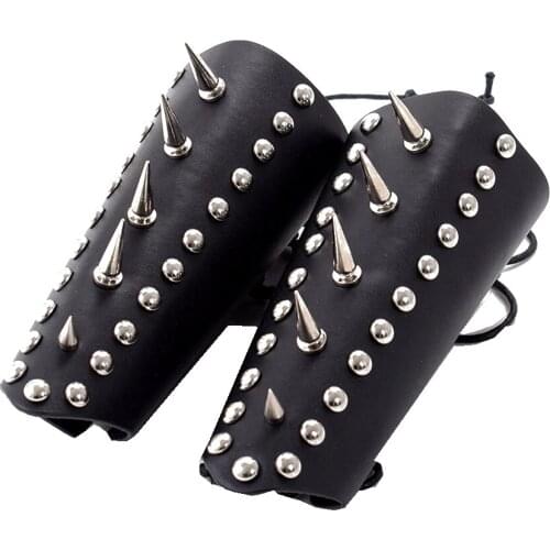 Armor Bracer 18cm Black Genuine Leather Rivet Steampunk Medieval Gauntlet Armband for Men Cosplay